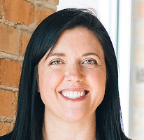 Portrait de Sophie Hartwell, responsable de l'équipe du service à la clientèle
